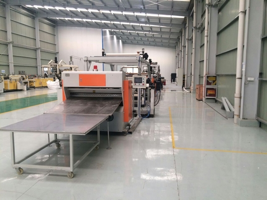 satın al Geleneksel PVC dekoratif film,En ince 0.15mm PETG dekoratif film üretim makinesi,online kaplama ünitesi ile, parlak / mat doku online manufacture