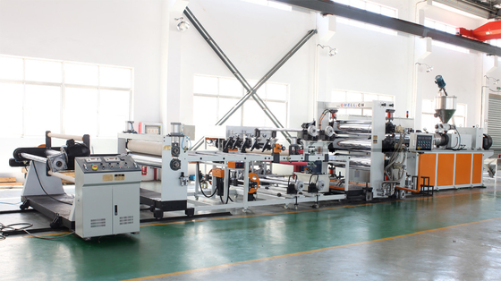 satın al Şeffaf Sert Plastik PVC Yaprak Ekstrüzyon Hattı 350KG/H 0.4 - 10mm Kalınlığı online manufacture