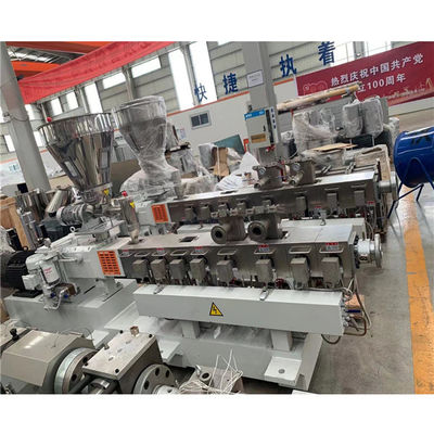 satın al 75mm Laboratuvar Ölçeği Paralel Sayaç Dönen Çift Vidalı Ekstruder Yardımcı Tesisler online manufacture